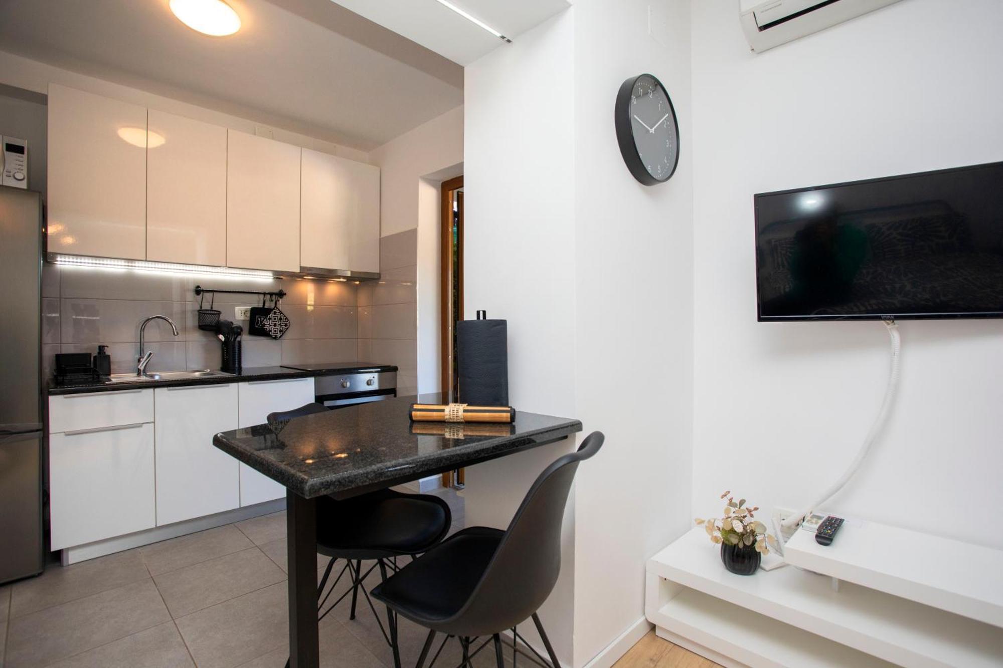 Studio Apartment Mia Rabac Eksteriør billede